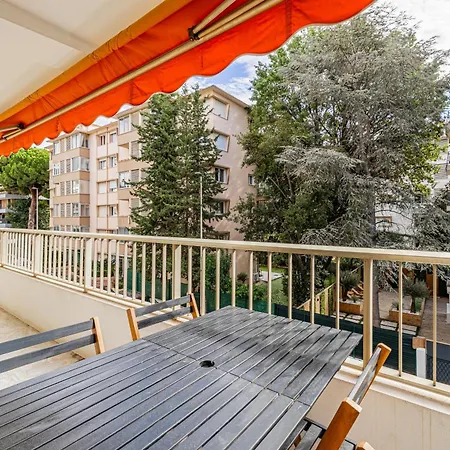 Apartmán 2 P Avec Terrasse Proche Martinez